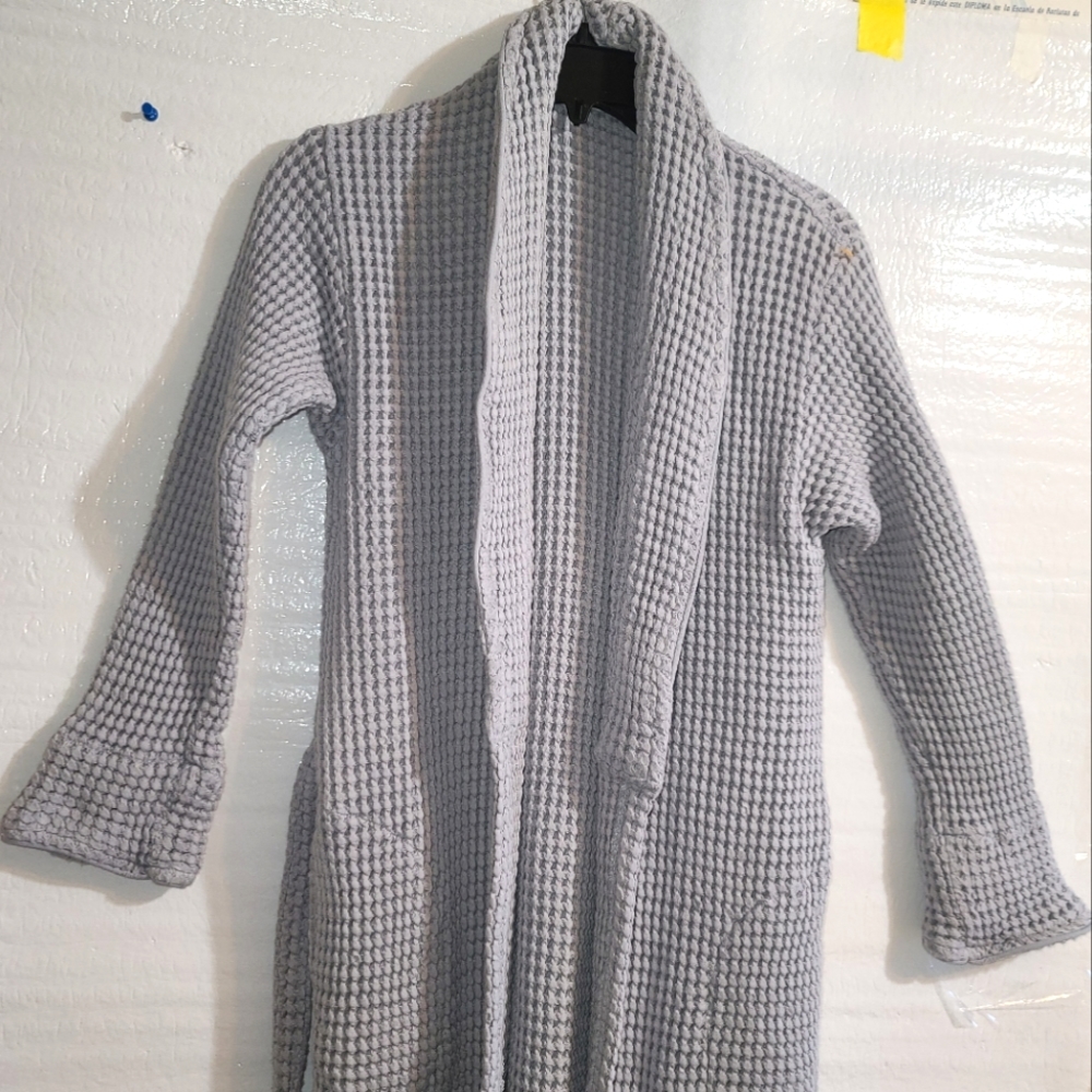 Brooklinen Waffle Gray Robe - Picture 9 of 12